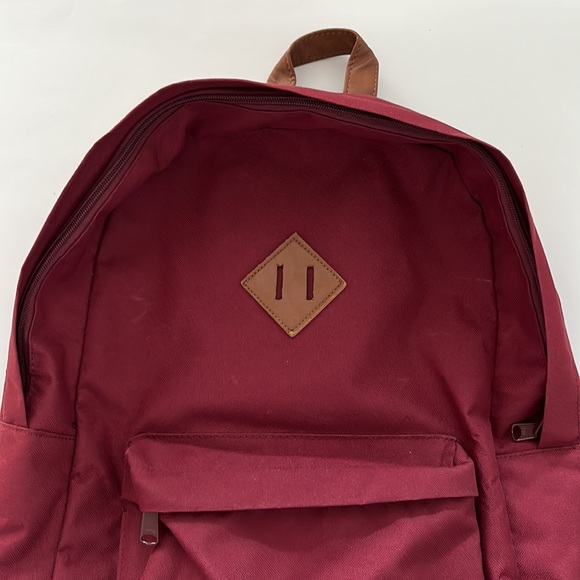 Herschel Backpack - Picture 3 of 9